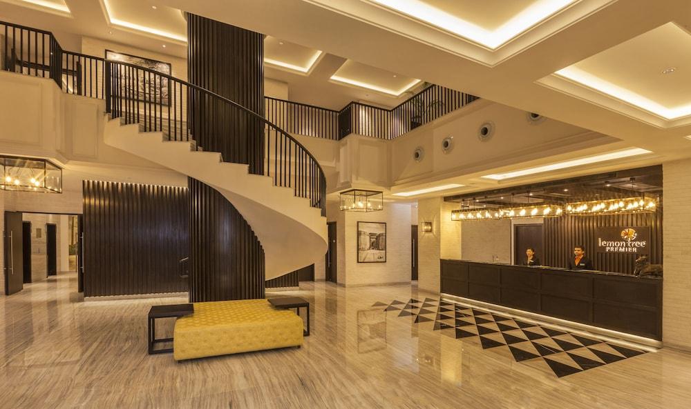 Lemon Tree Premier City Center Pune Exterior foto