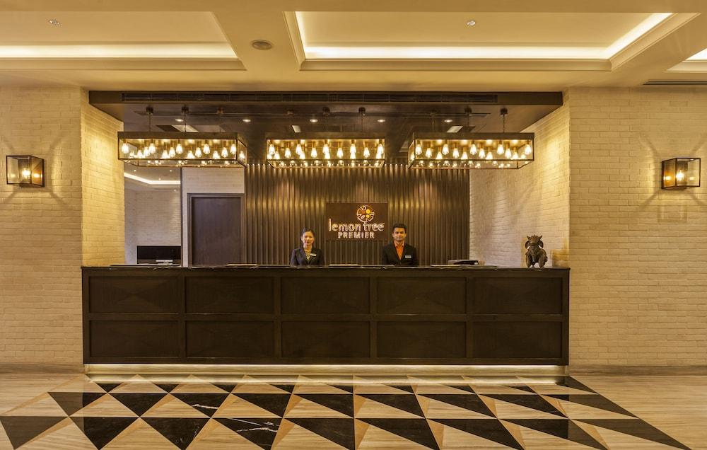 Lemon Tree Premier City Center Pune Exterior foto
