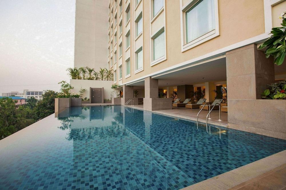 Lemon Tree Premier City Center Pune Exterior foto