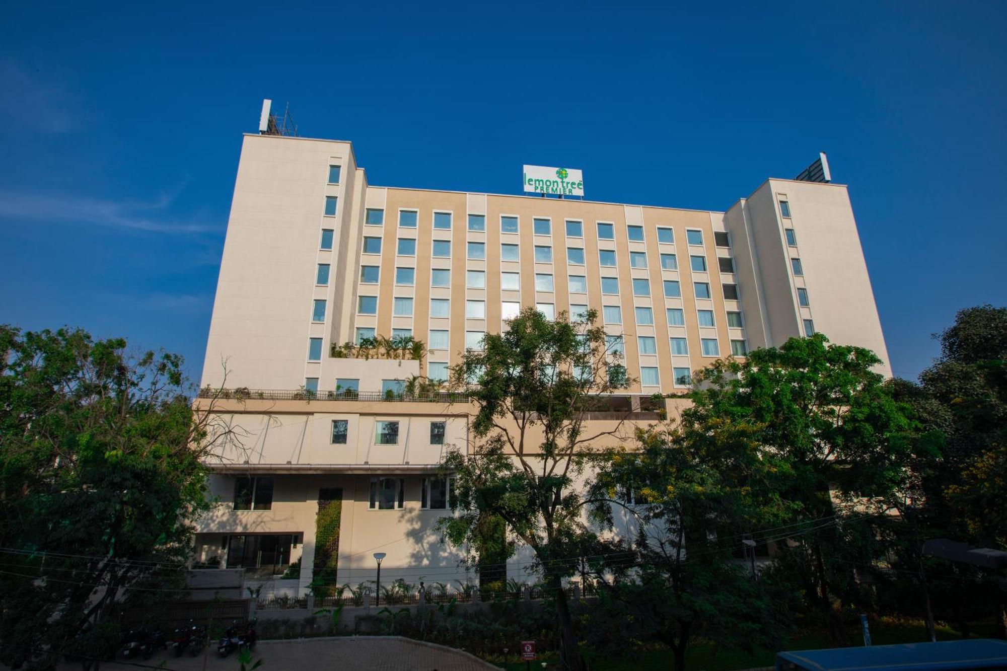 Lemon Tree Premier City Center Pune Exterior foto