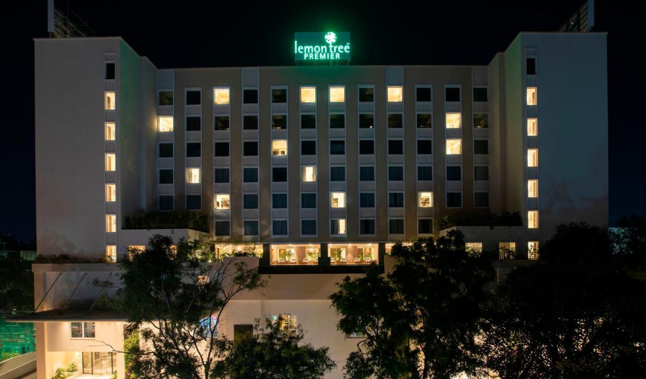 Lemon Tree Premier City Center Pune Exterior foto