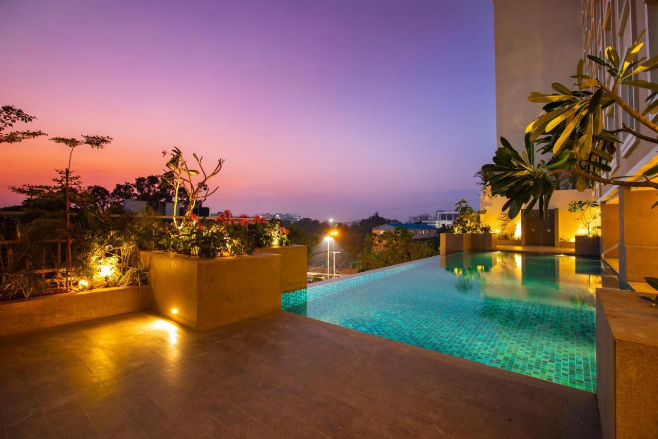 Lemon Tree Premier City Center Pune Exterior foto